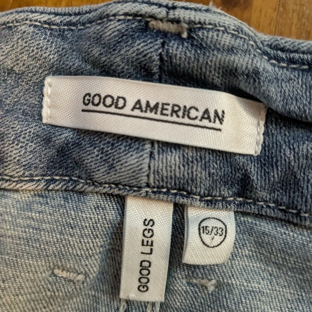 Good American Good Legs Cropped Chewed Hem Women's 15/33 - Picture 8 of 9